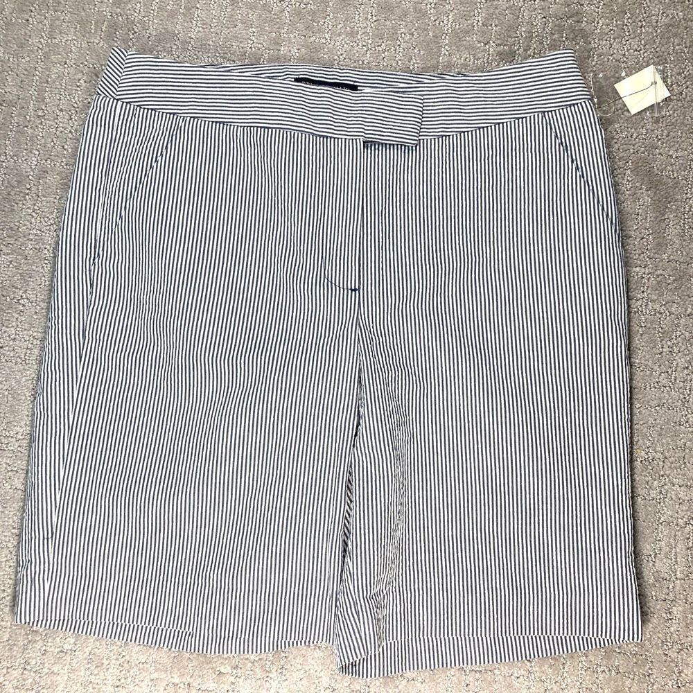 Seesucker Chino Shorts Size 4 Blue and White Stripe British Khaki Brand